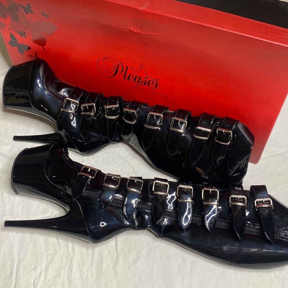 Pleaser knee-high bad bunny heels brand new!
